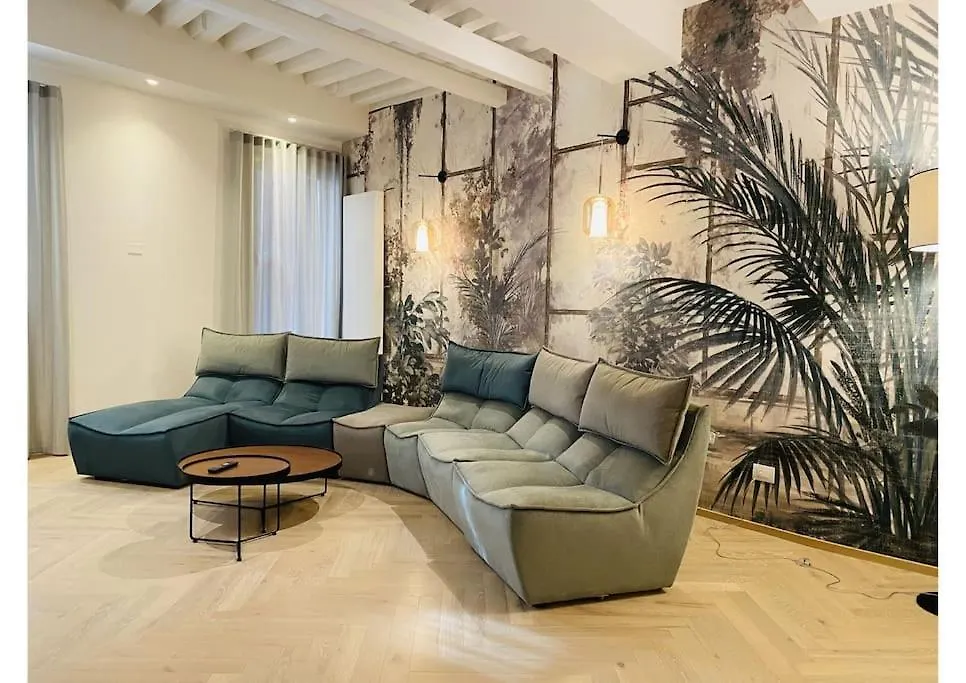 شقة Sweet Time Venice, Luxury San Marco Frezzaria Apt!