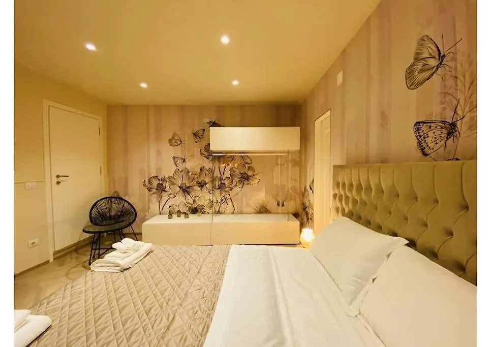 Sweet Time Venice, Luxury San Marco Frezzaria Apt! شقة البندقية