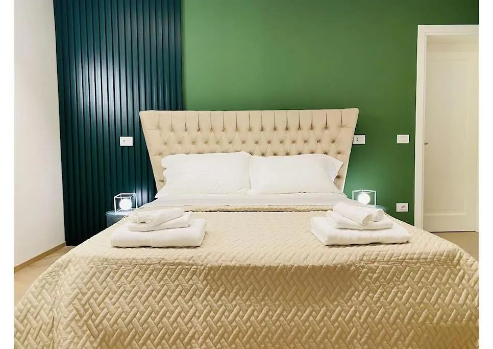 Sweet Time Venice, Luxury San Marco Frezzaria Apt!