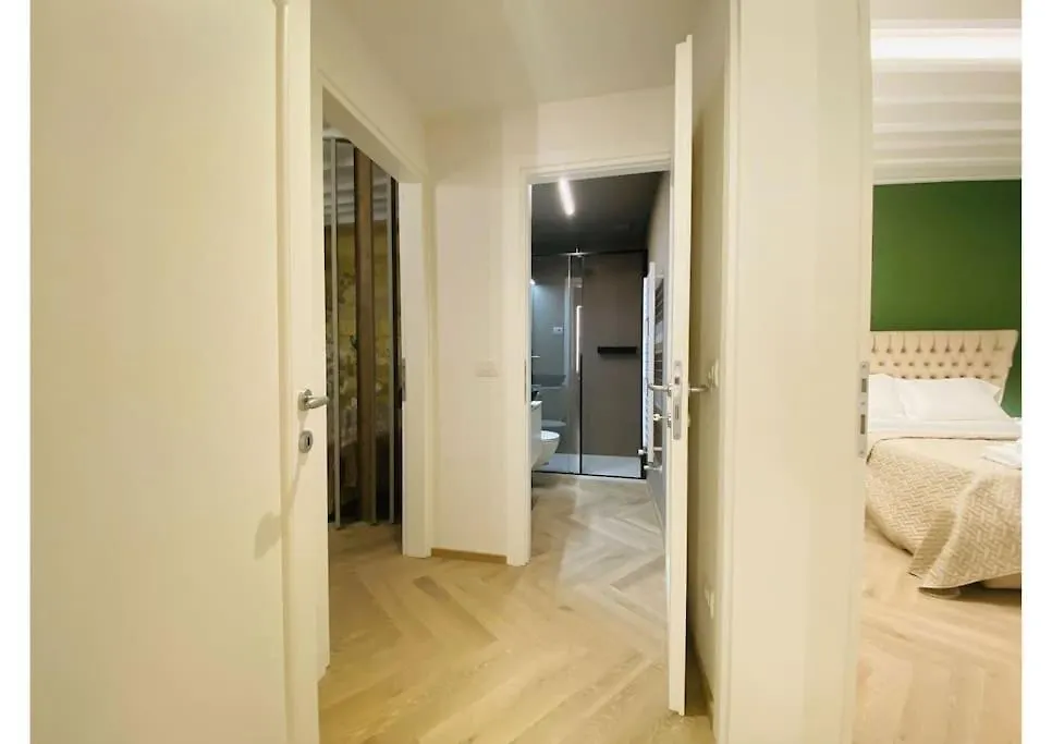 Sweet Time Venice, Luxury San Marco Frezzaria Apt! البندقية