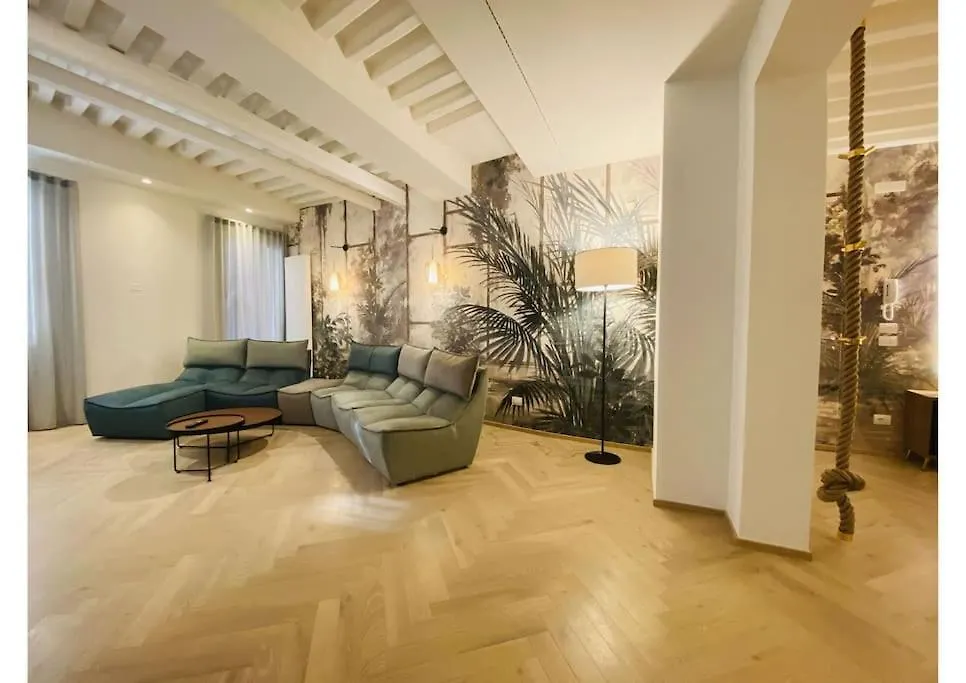 Sweet Time Venice, Luxury San Marco Frezzaria Apt! البندقية