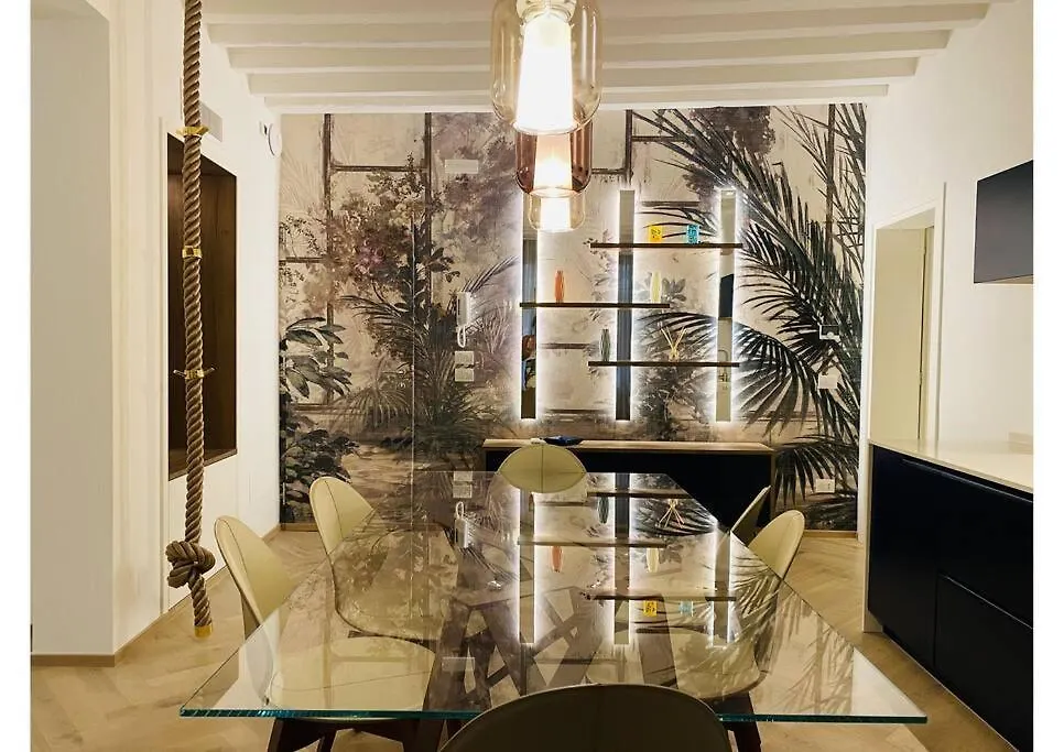 شقة Sweet Time Venice, Luxury San Marco Frezzaria Apt!