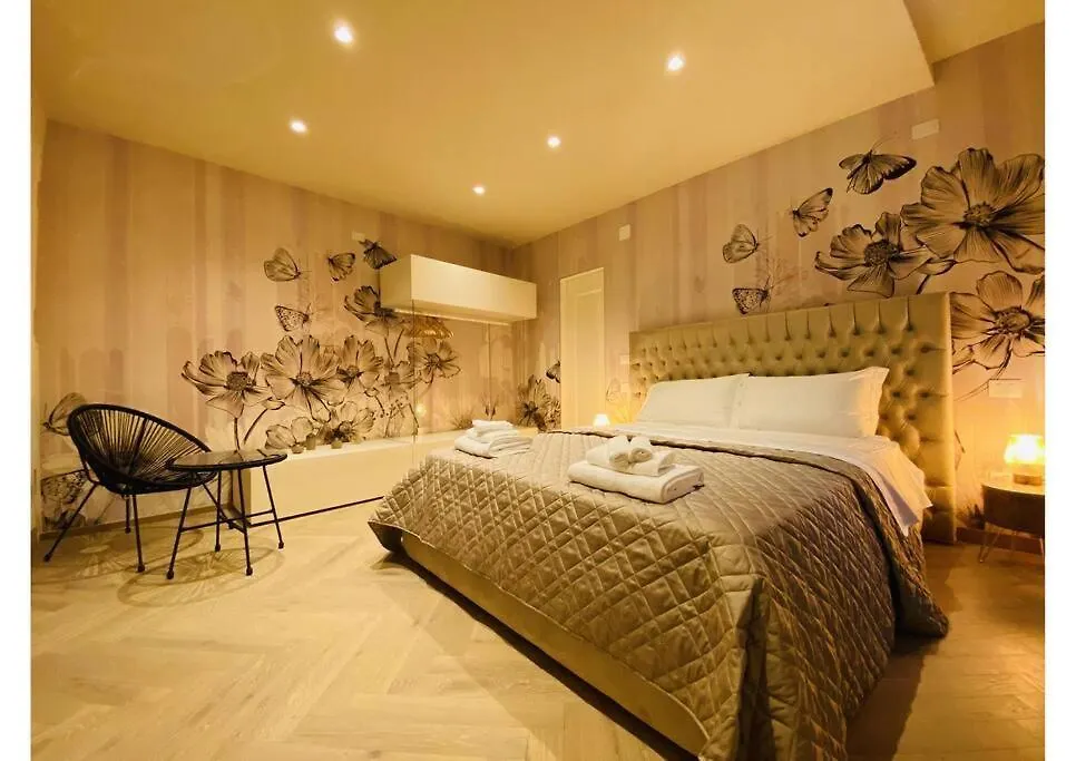 Sweet Time Venice, Luxury San Marco Frezzaria Apt! إيطاليا