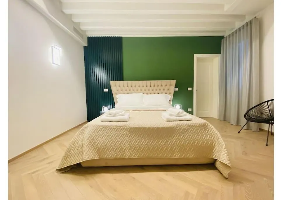 Sweet Time Venice, Luxury San Marco Frezzaria Apt! إيطاليا